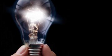 Fornitura e assistenza gruppi di continuità: la soluzione completa per la continuità elettrica aziendale